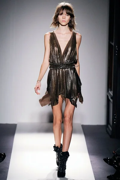 Look 5